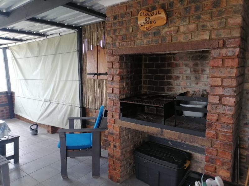 3 Bedroom Property for Sale in Fraaiuitsig Western Cape